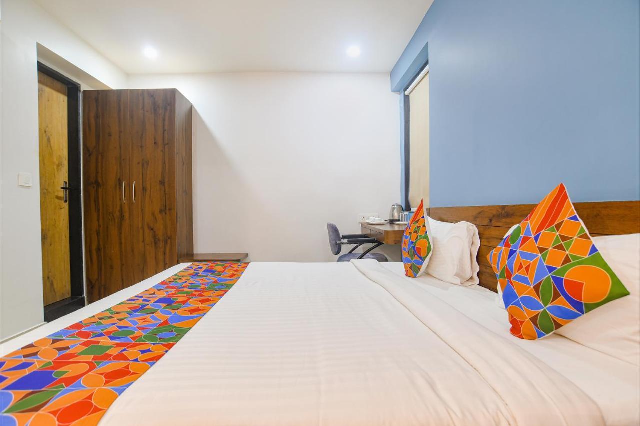 Fabhotel Blue Marine 3*